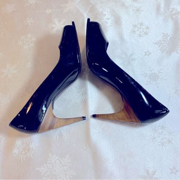 Stuart Weitzman Pumps Black Patent Leather Peep Toe Wood Heel Sz 6.5 NWT Gorgeou - Picture 8 of 10